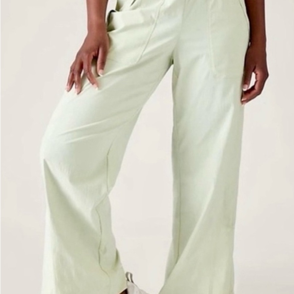 Athleta Women’s Trekkie Parachute Parachute Pants Celadon Tint